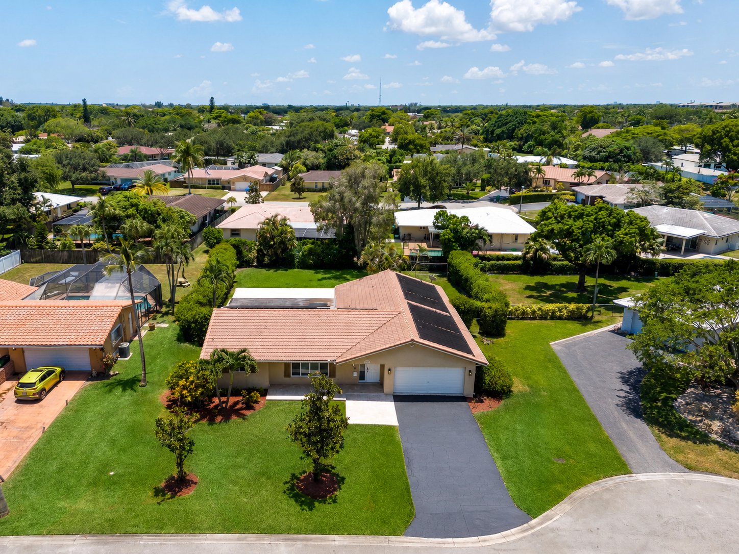 Aerial view of the oversized cul-de-sac lot